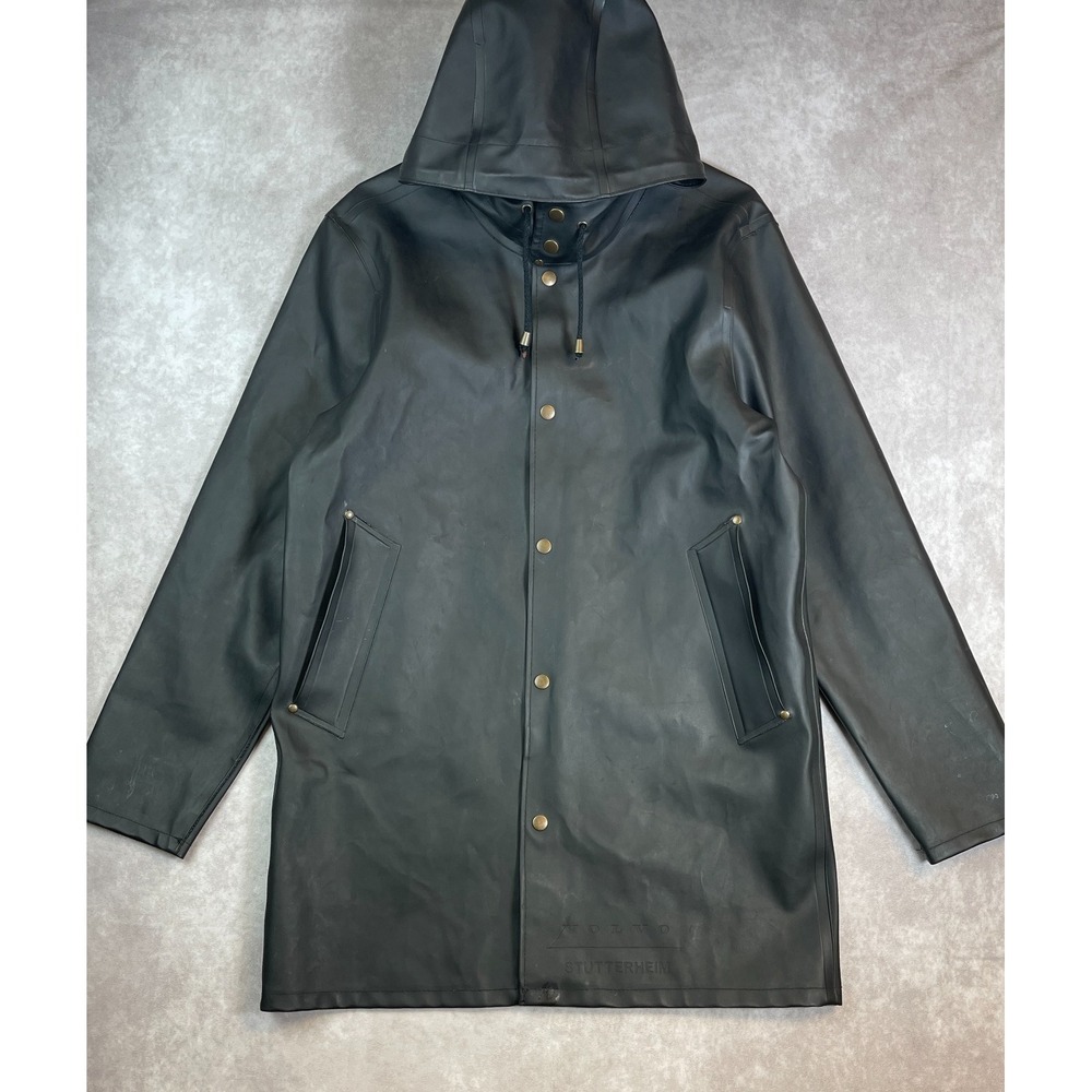 Stutterheim x Volvo Raincoat Jacket Mens Small Black Waterproof Hooded Limited